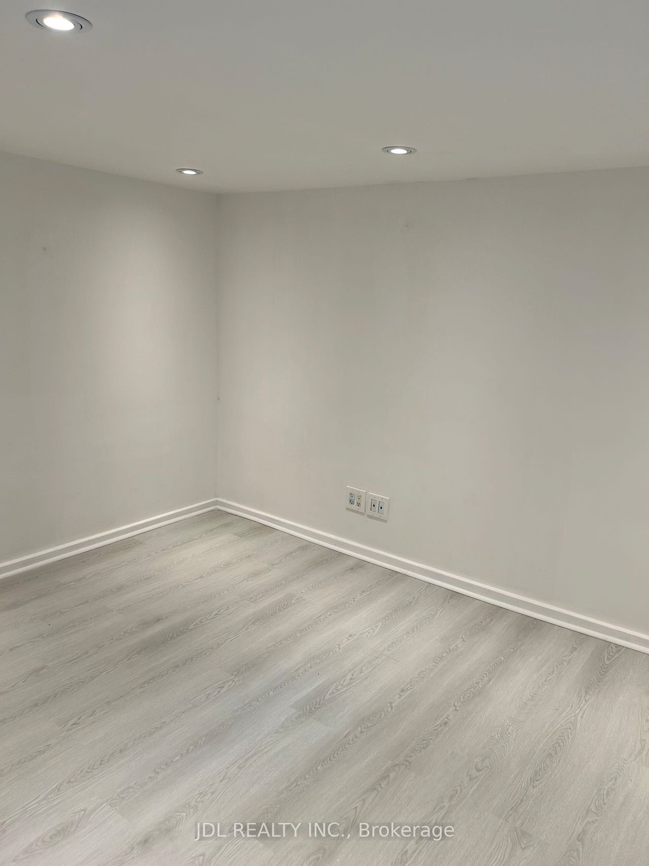 150 Banff Road Bsmt Property Photo 20