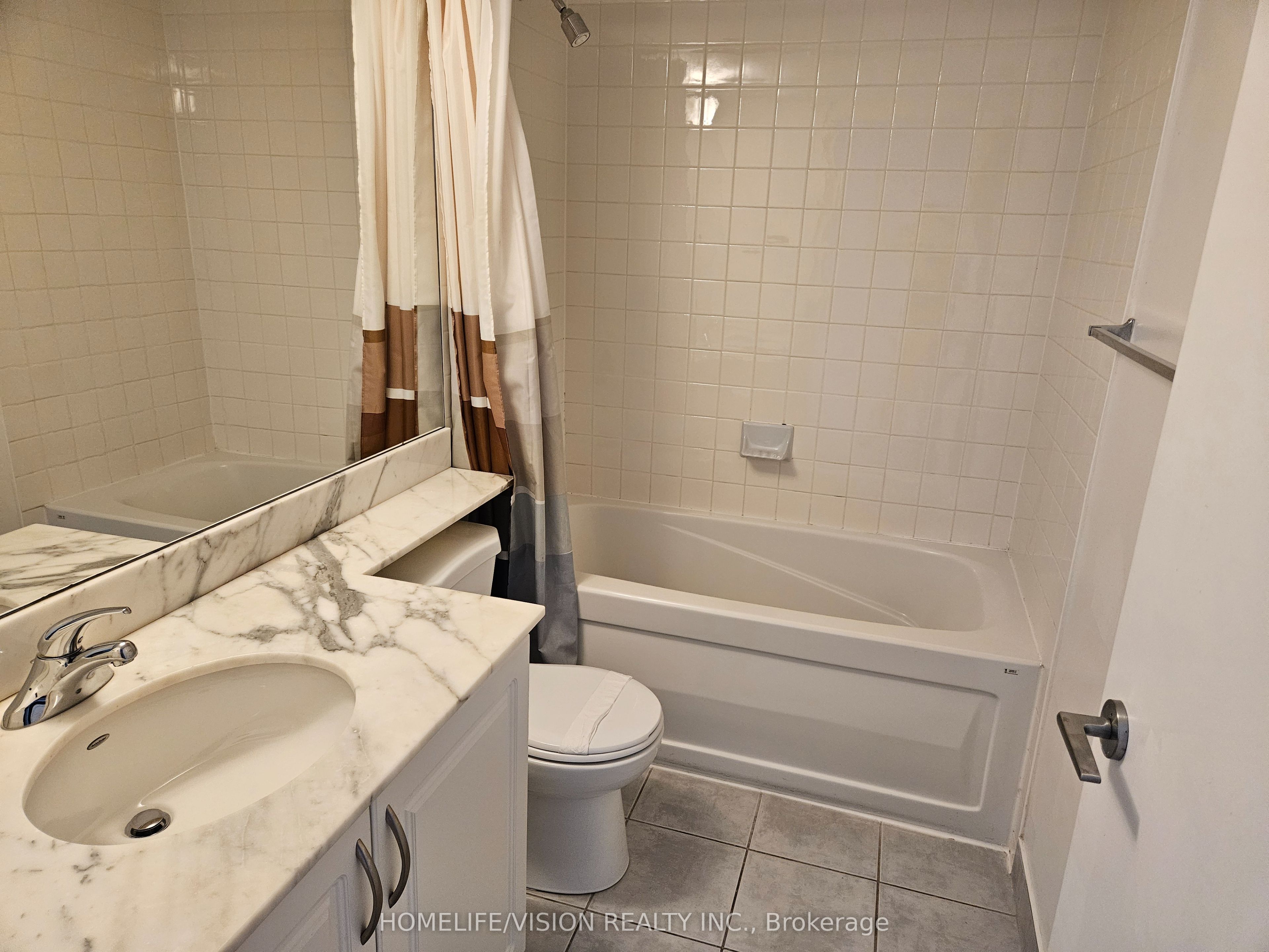 231 Fort York Boulevard 816 Property Photo 4