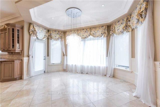 377 Hollywood Avenue Property Photo 6