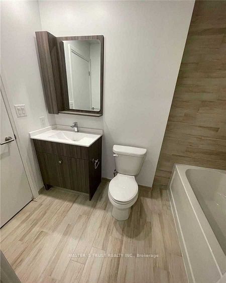 75 Canterbury Place 2705 Property Photo 8