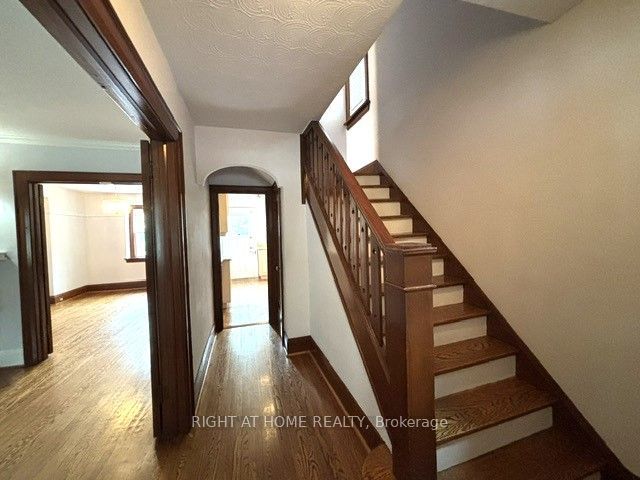 77 St Germain Avenue Property Photo 6