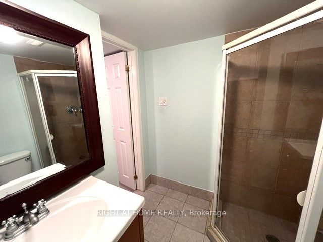 77 St Germain Avenue Property Photo 24