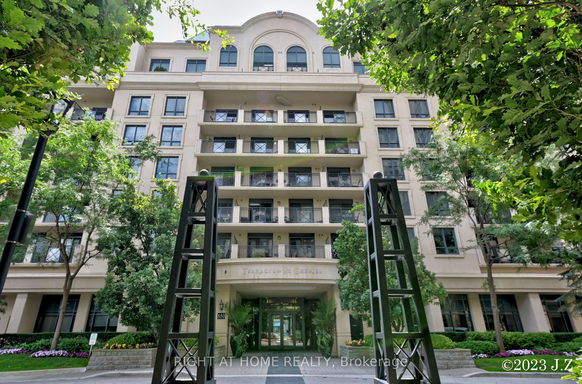 650 Sheppard Avenue E Ph15 Property Photo 1