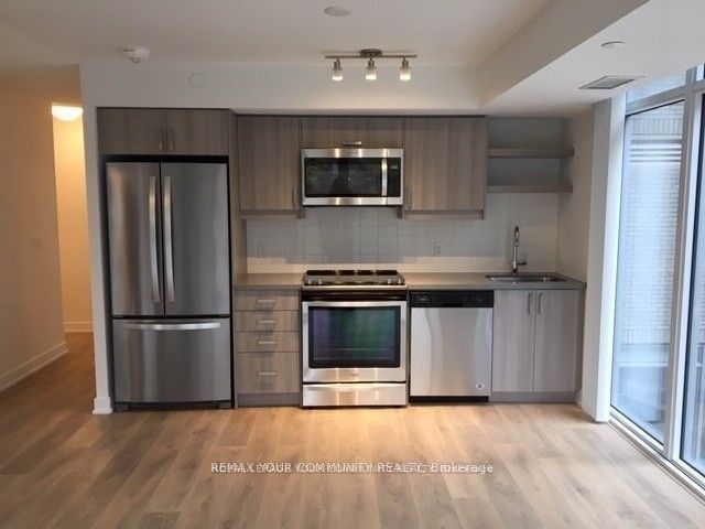 50 Wellesley Street E 302 Property Photo 4