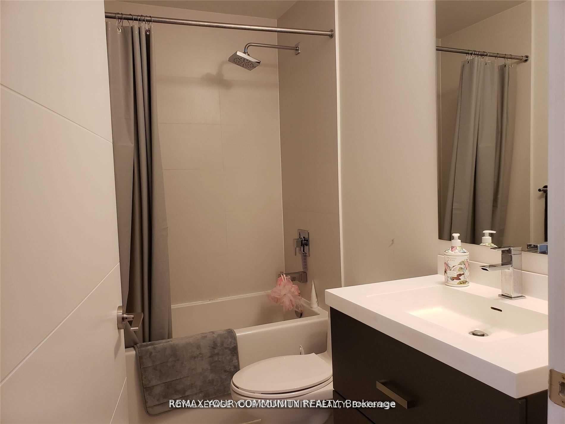 50 Wellesley Street E 302 Property Photo 10