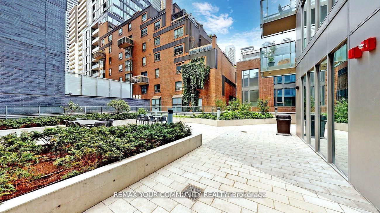 50 Wellesley Street E 302 Property Photo 13