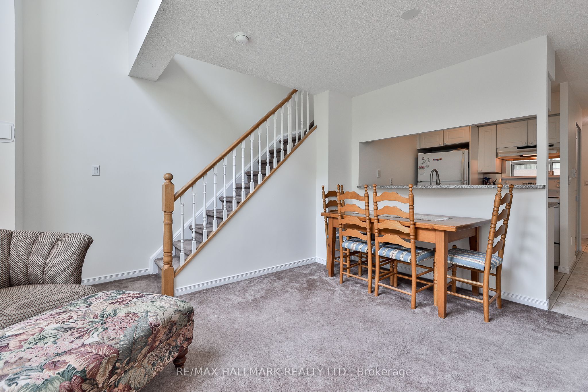 109 Front Street E 528 Property Photo 12