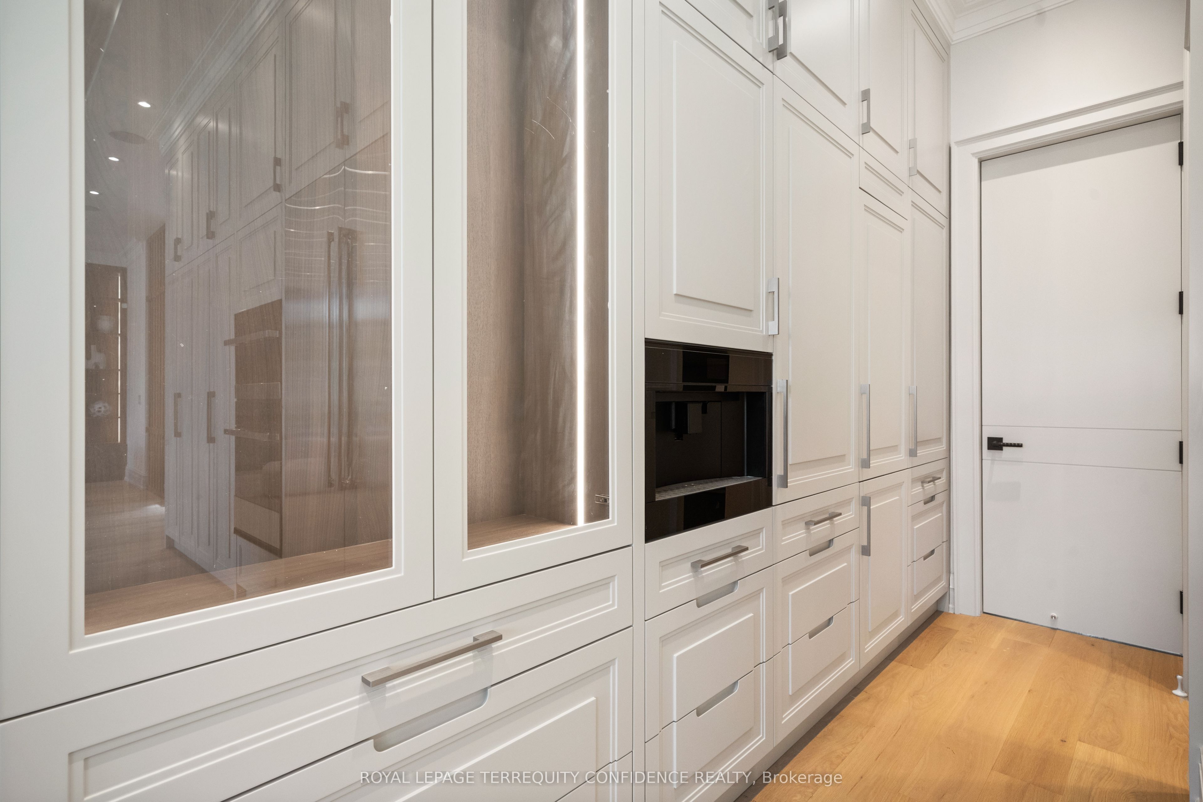272 Horsham Avenue Property Photo 8