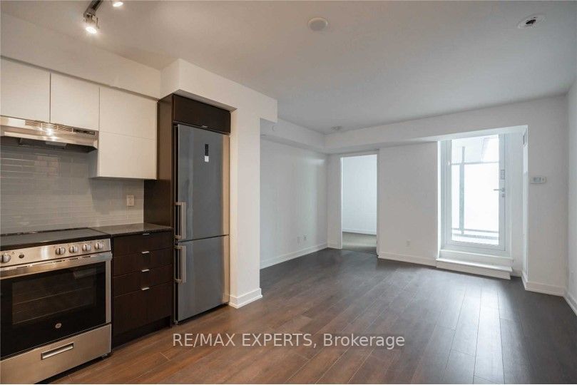 120 Varna Drive 317 Property Photo 7