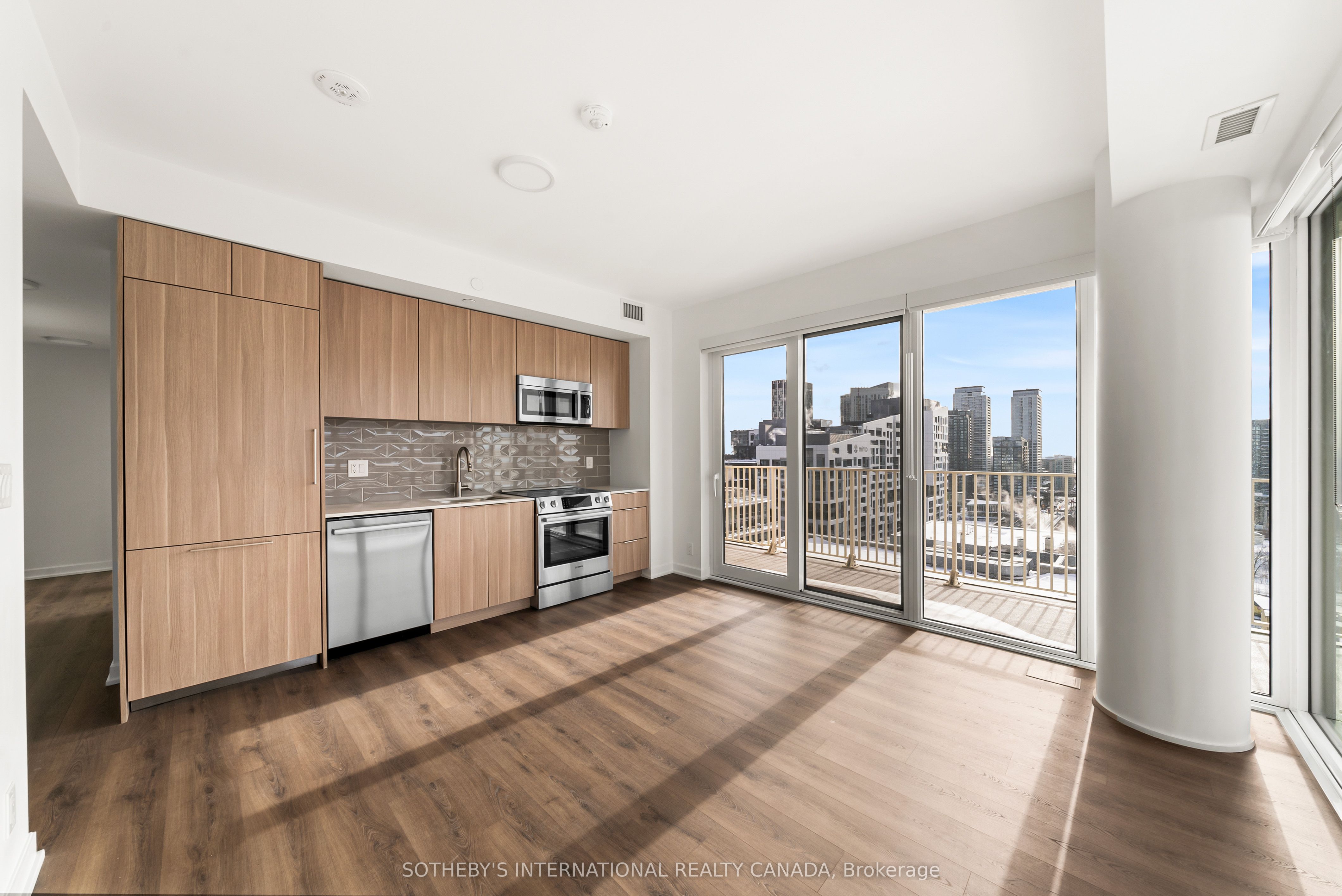88 Bathurst Street 1417 Property Photo 1