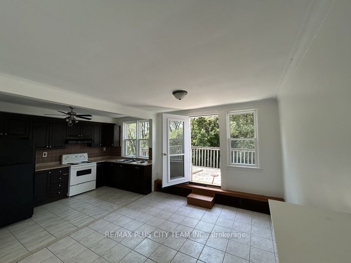 3432 Bathurst Street 2 Property Photo 2