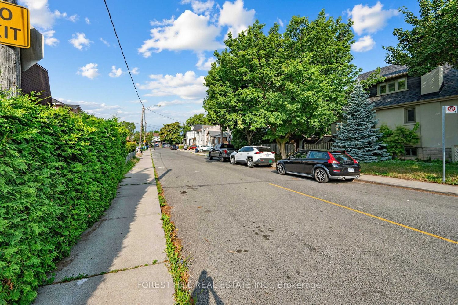 2 Mulberry Crescent Property Photo 5