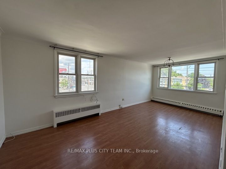 3432 Bathurst Street 1 Property Photo 1