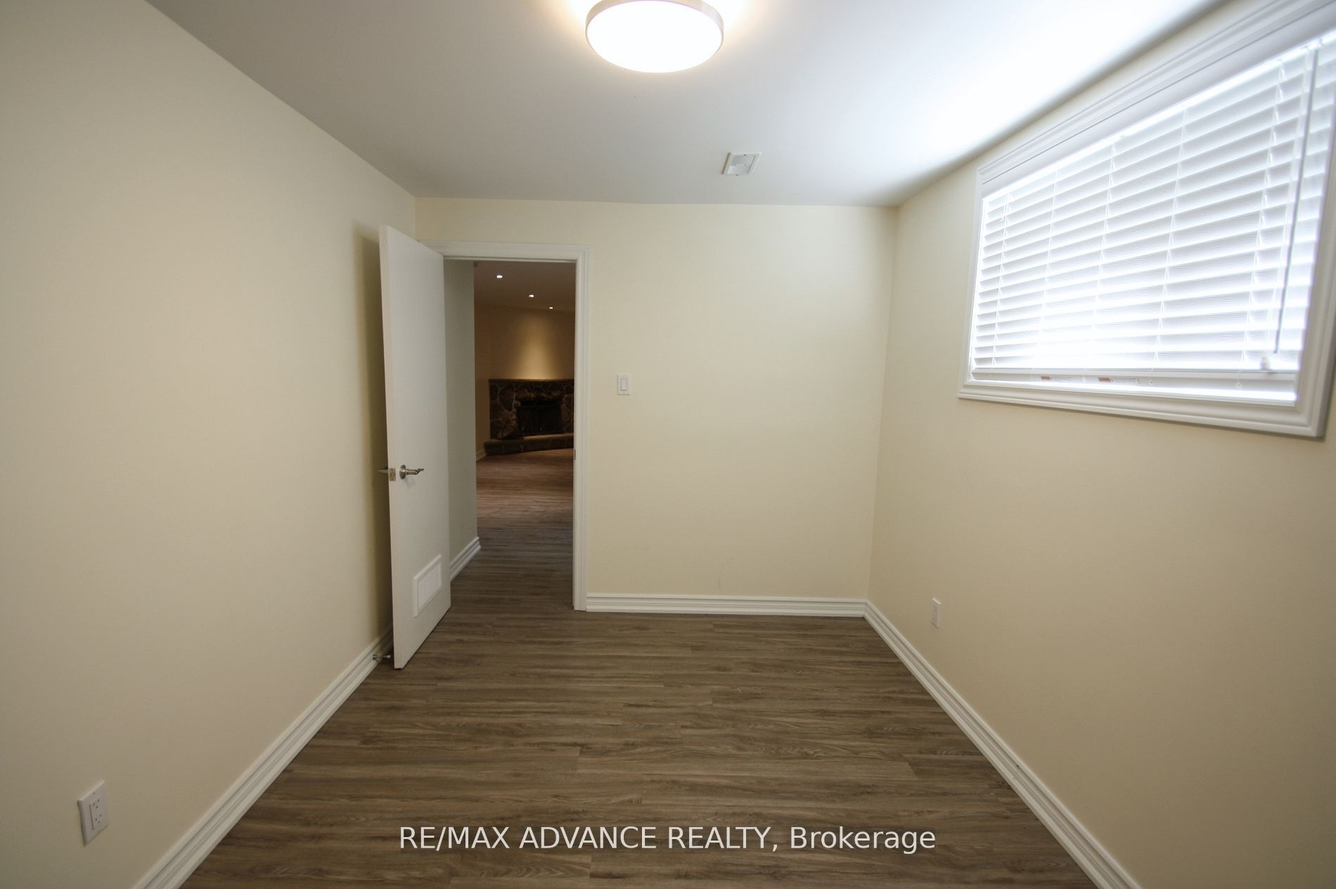 33 Carluke Crescent Lower Property Photo 23