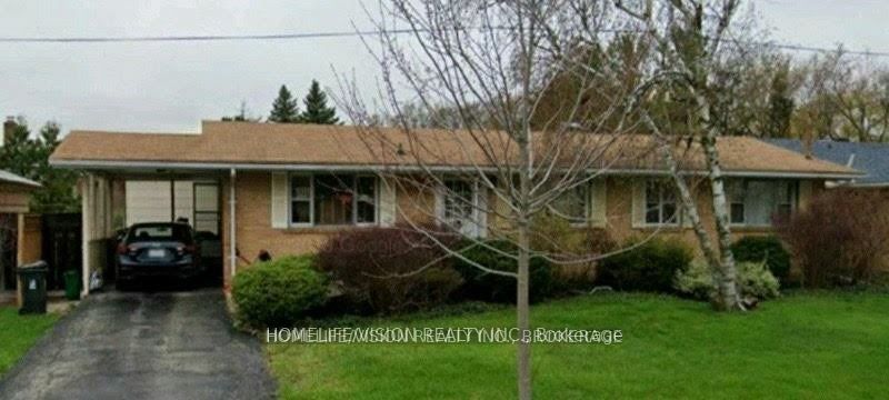 6 Brenham Crescent Property Photo 2