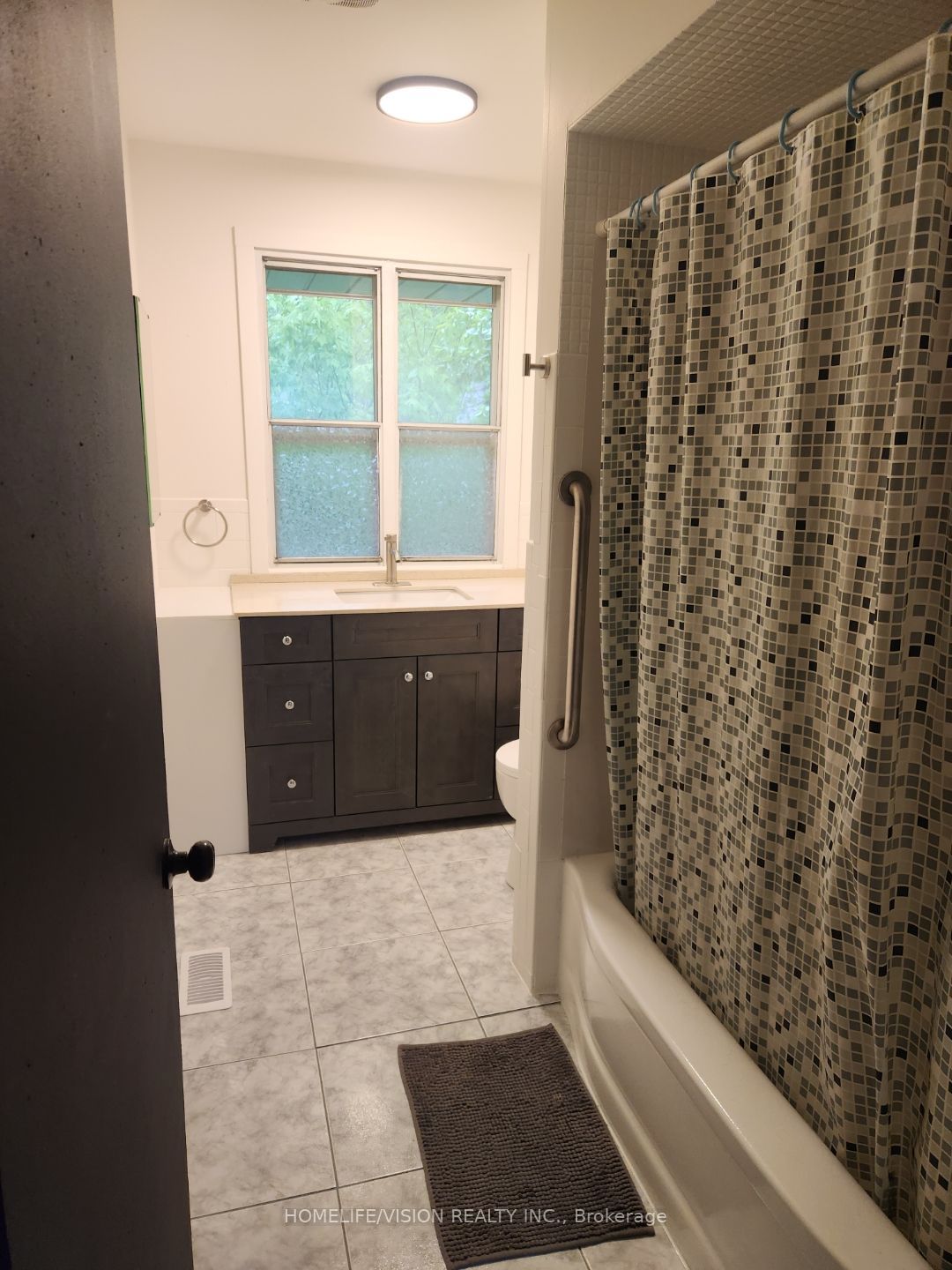 6 Brenham Crescent Property Photo 15