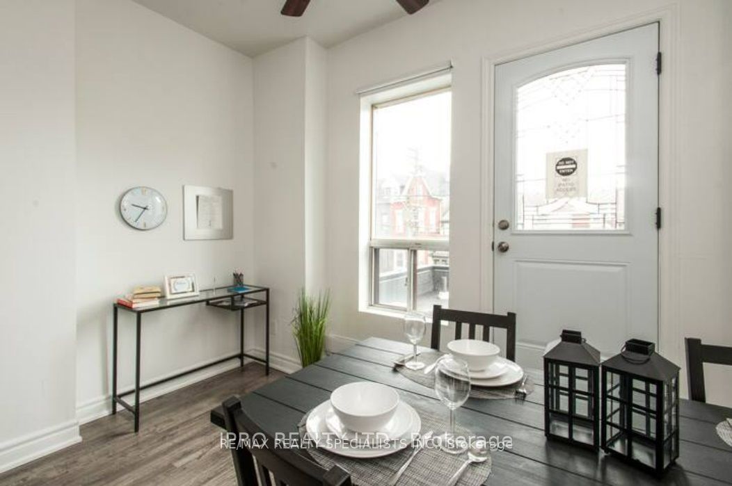 450 Bathurst Street 2 Property Photo 15