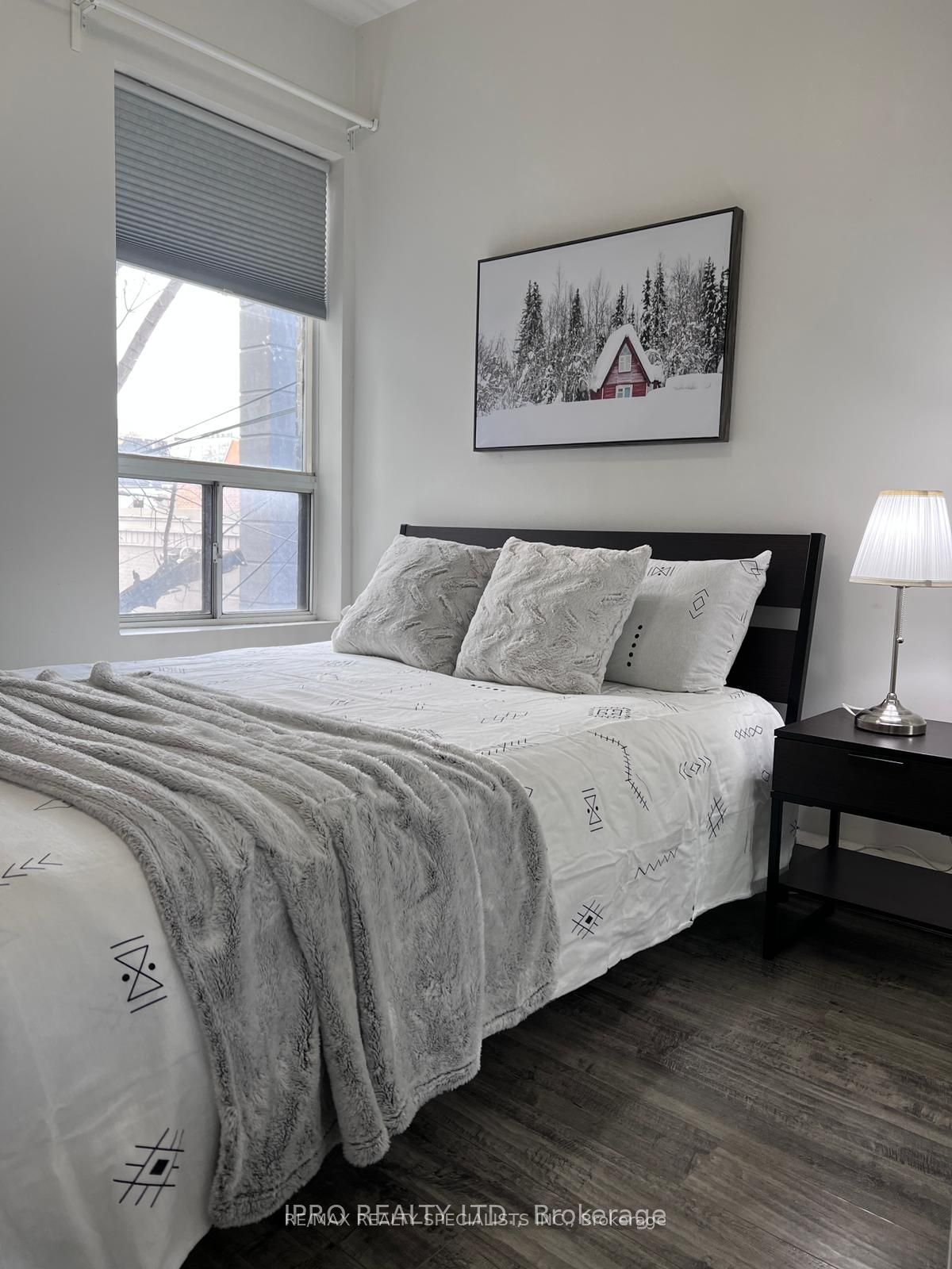 450 Bathurst Street 2 Property Photo 25