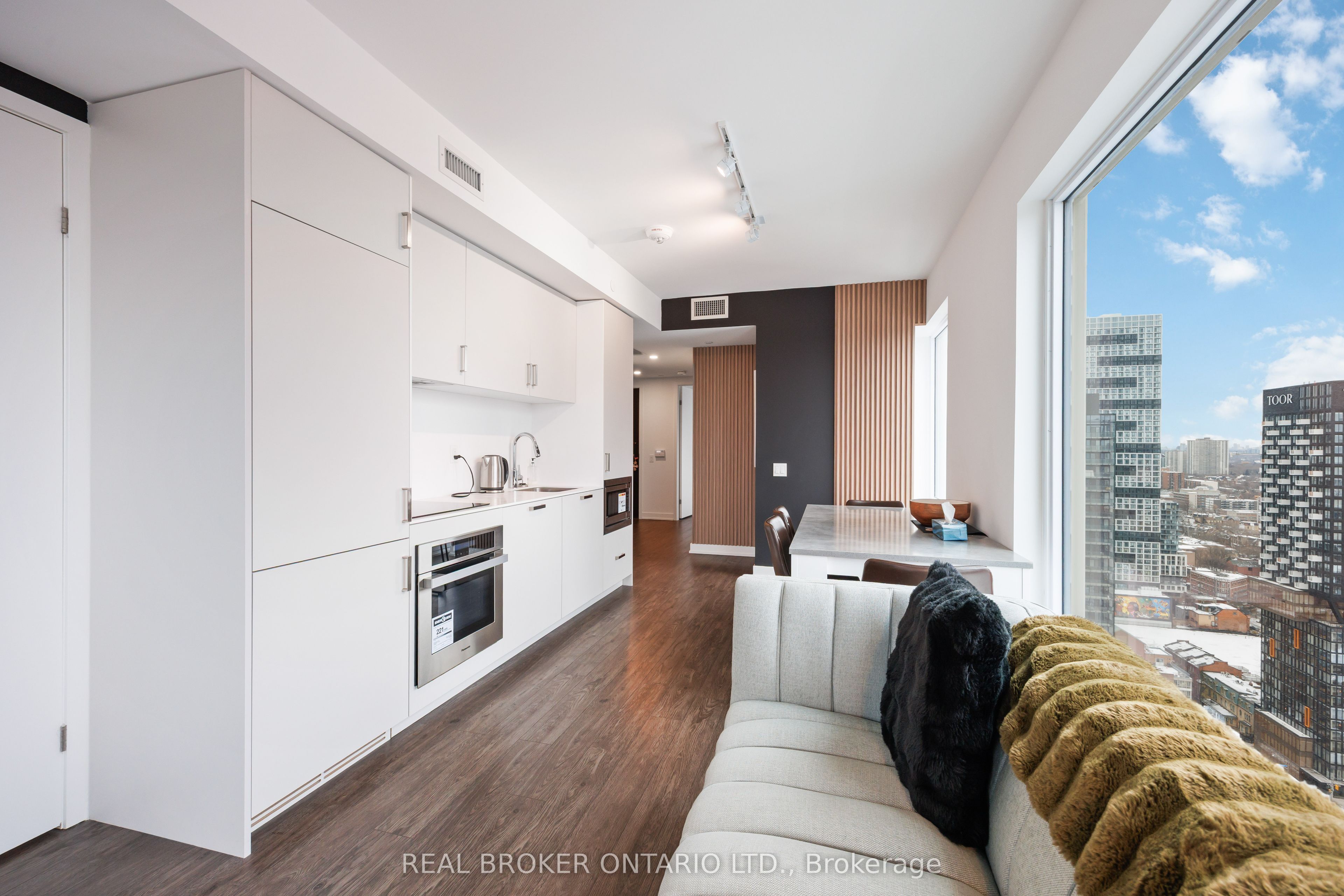 88 Queen Street Property Photo 9
