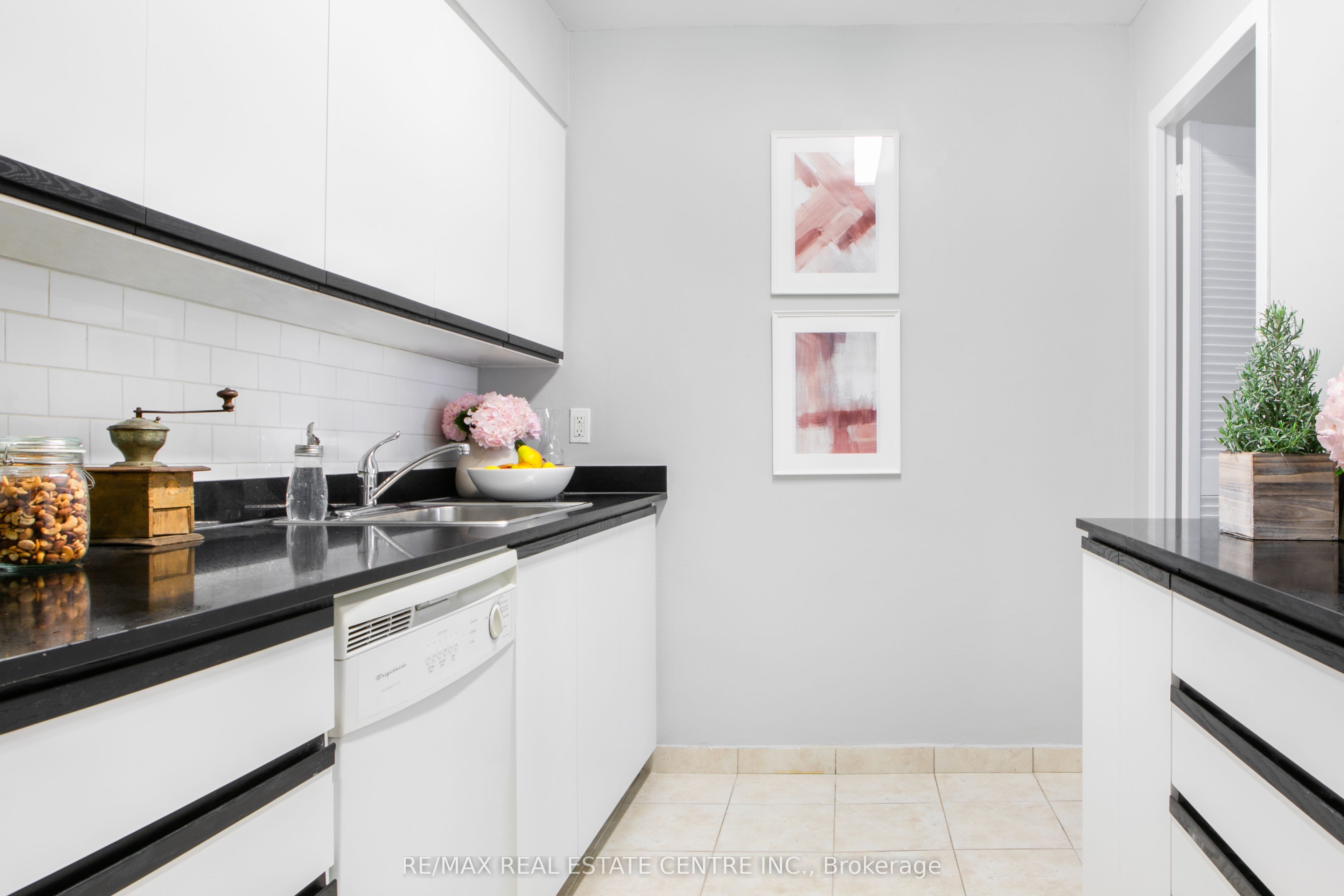 100 Graydon Hall Drive 509 Property Photo 13