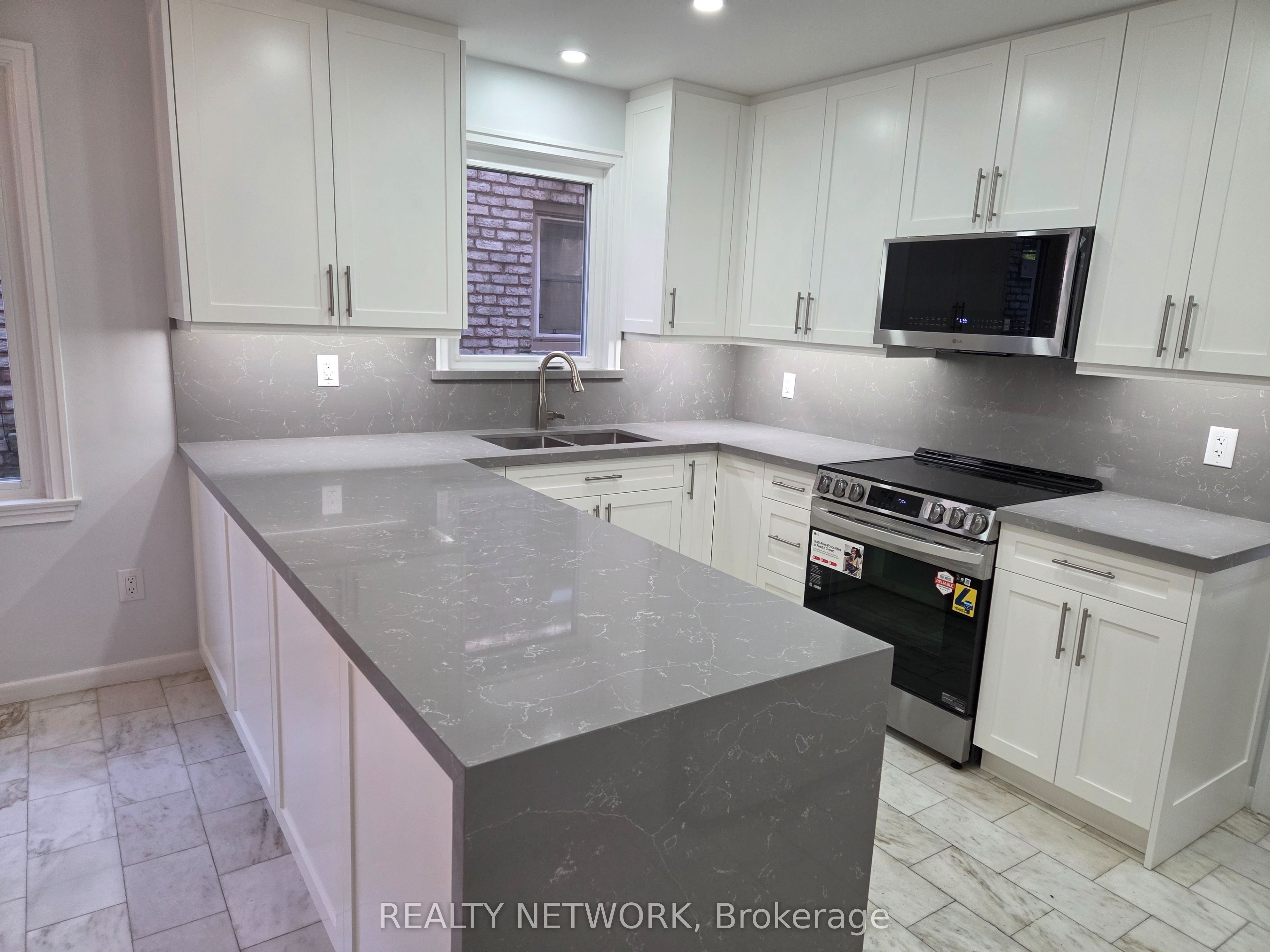 89 Elmsthorpe Avenue Property Photo 14