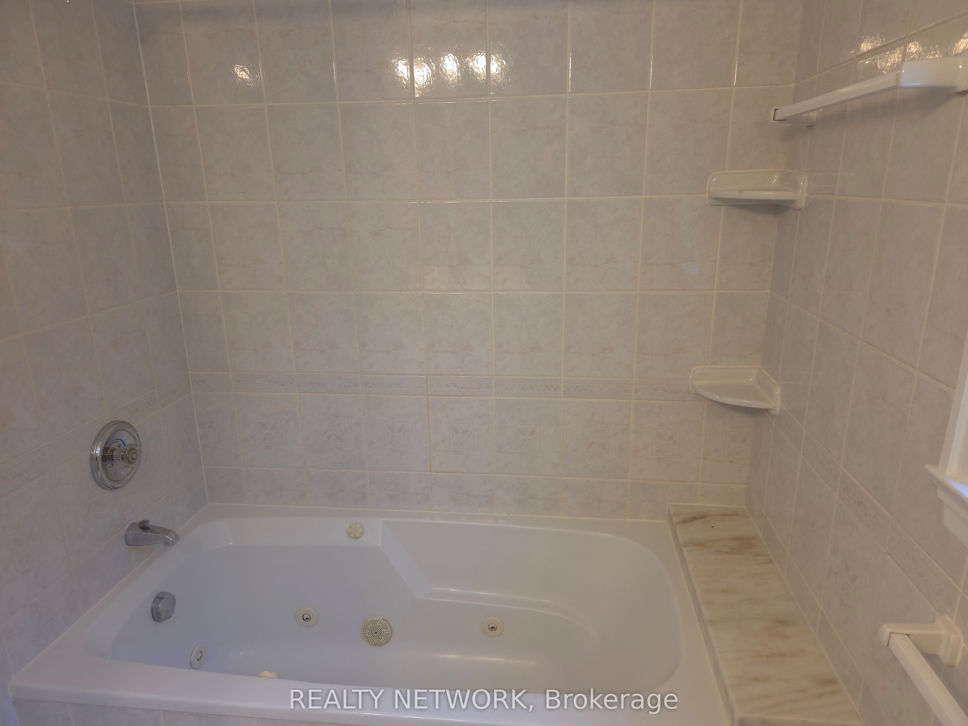89 Elmsthorpe Avenue Property Photo 17