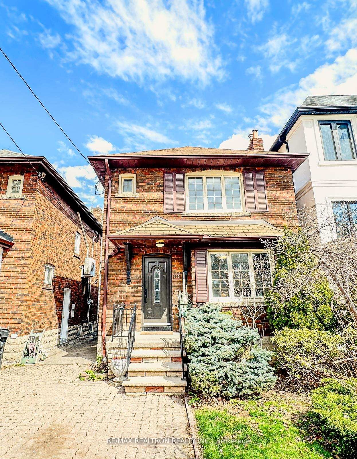 372 St Germain Avenue Property Photo 3
