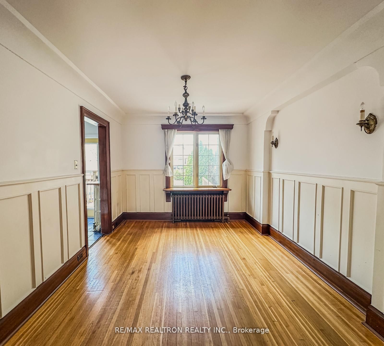 372 St Germain Avenue Property Photo 9