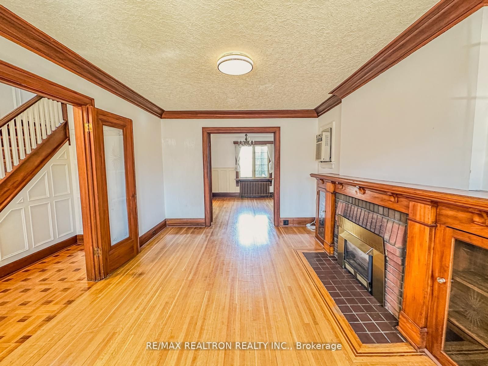 372 St Germain Avenue Property Photo 16