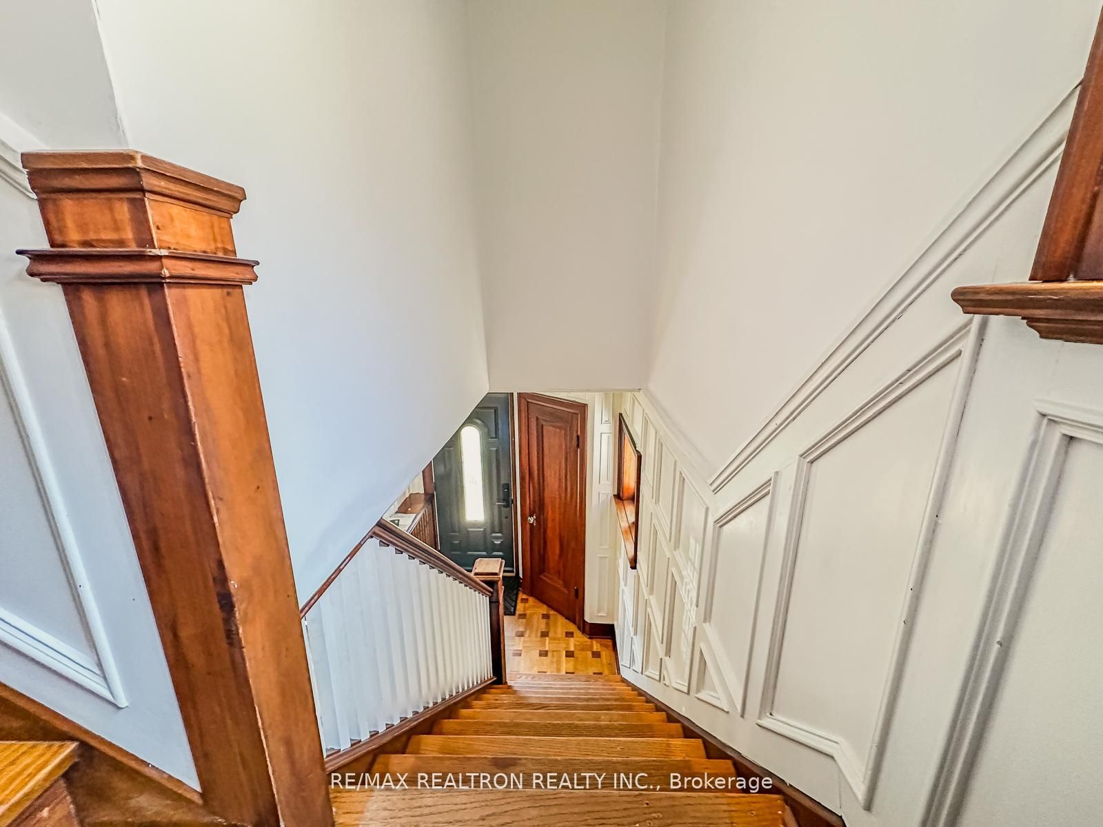 372 St Germain Avenue Property Photo 23