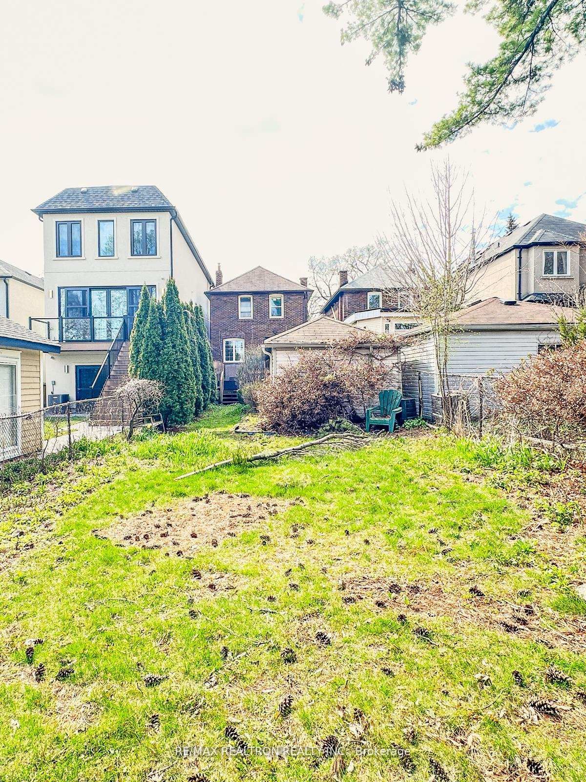 372 St Germain Avenue Property Photo 29