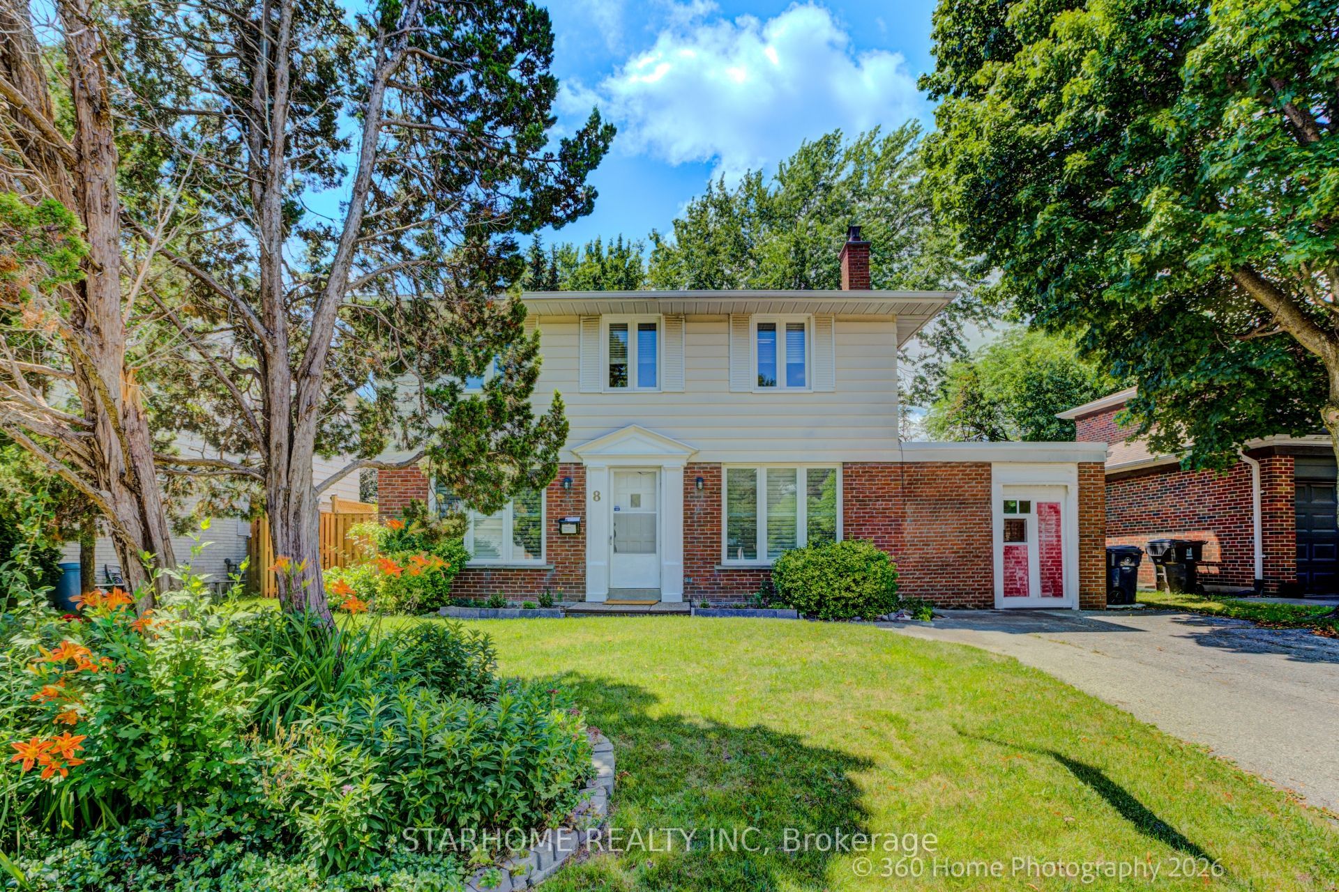 8 Shaughnessy Boulevard Property Photo 2