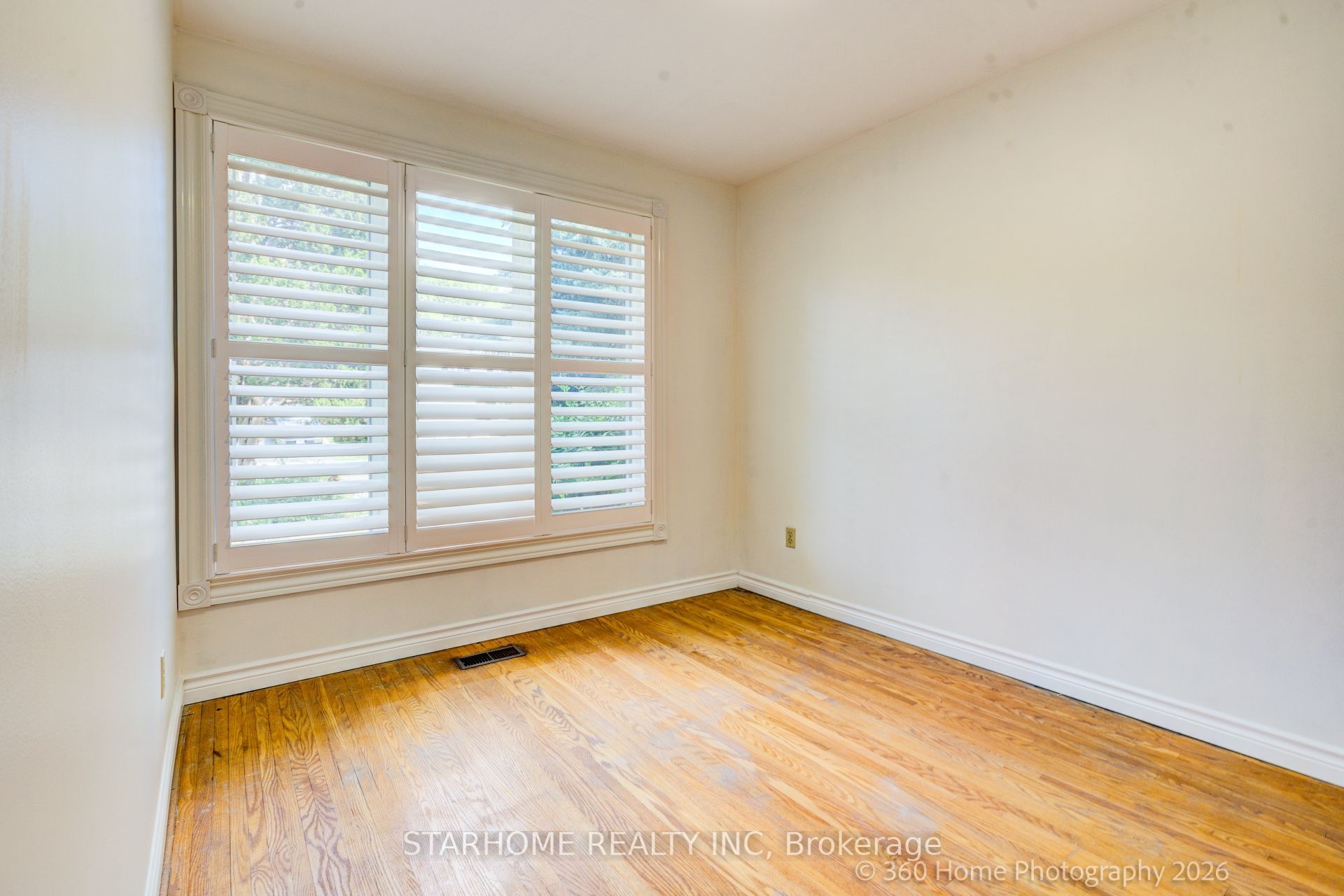 8 Shaughnessy Boulevard Property Photo 5