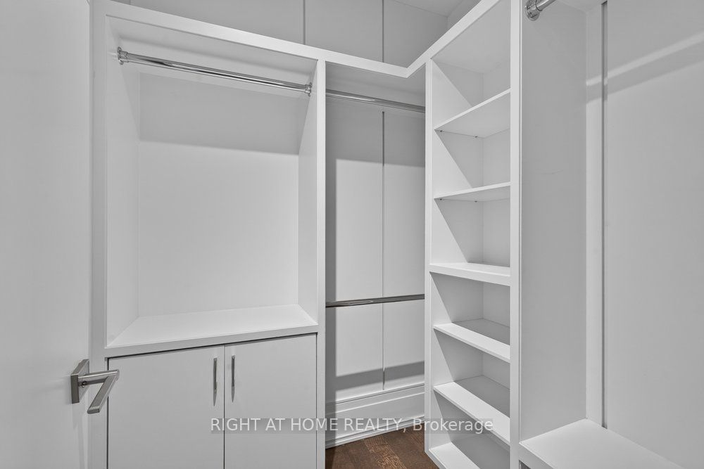 255 Willowdale Avenue Property Photo 36