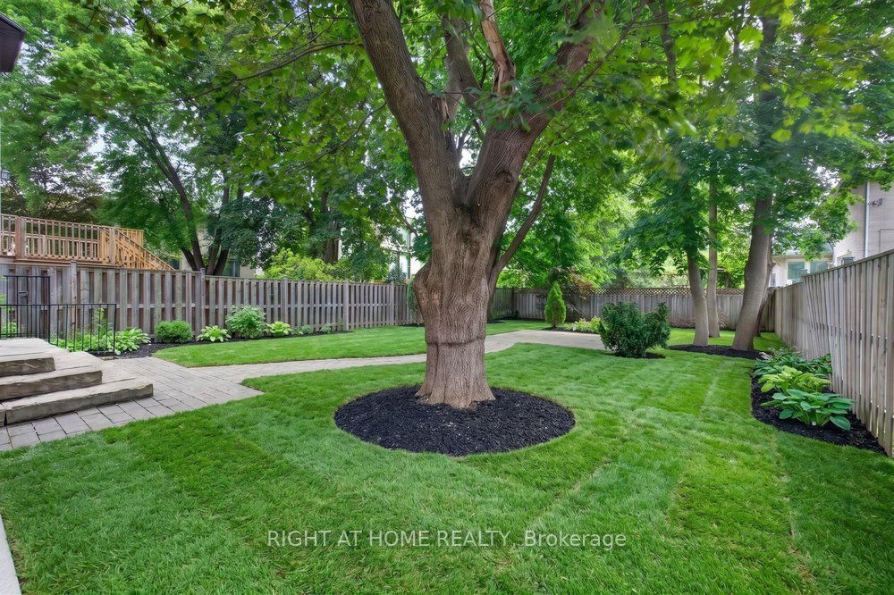 255 Willowdale Avenue Property Photo 49