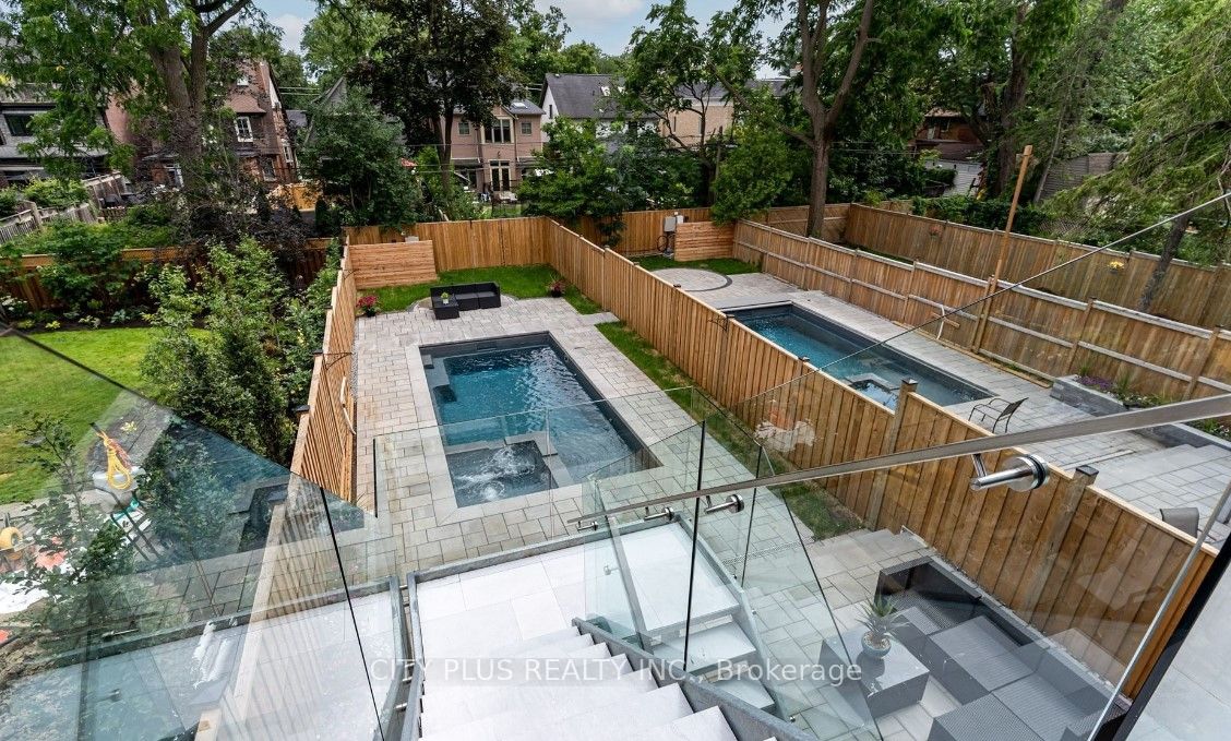119 Glengrove Avenue W Property Photo 25