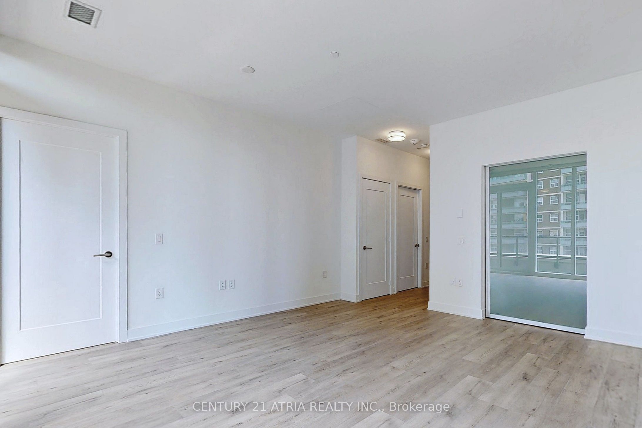 585 Bloor Street E 420 Property Photo 15