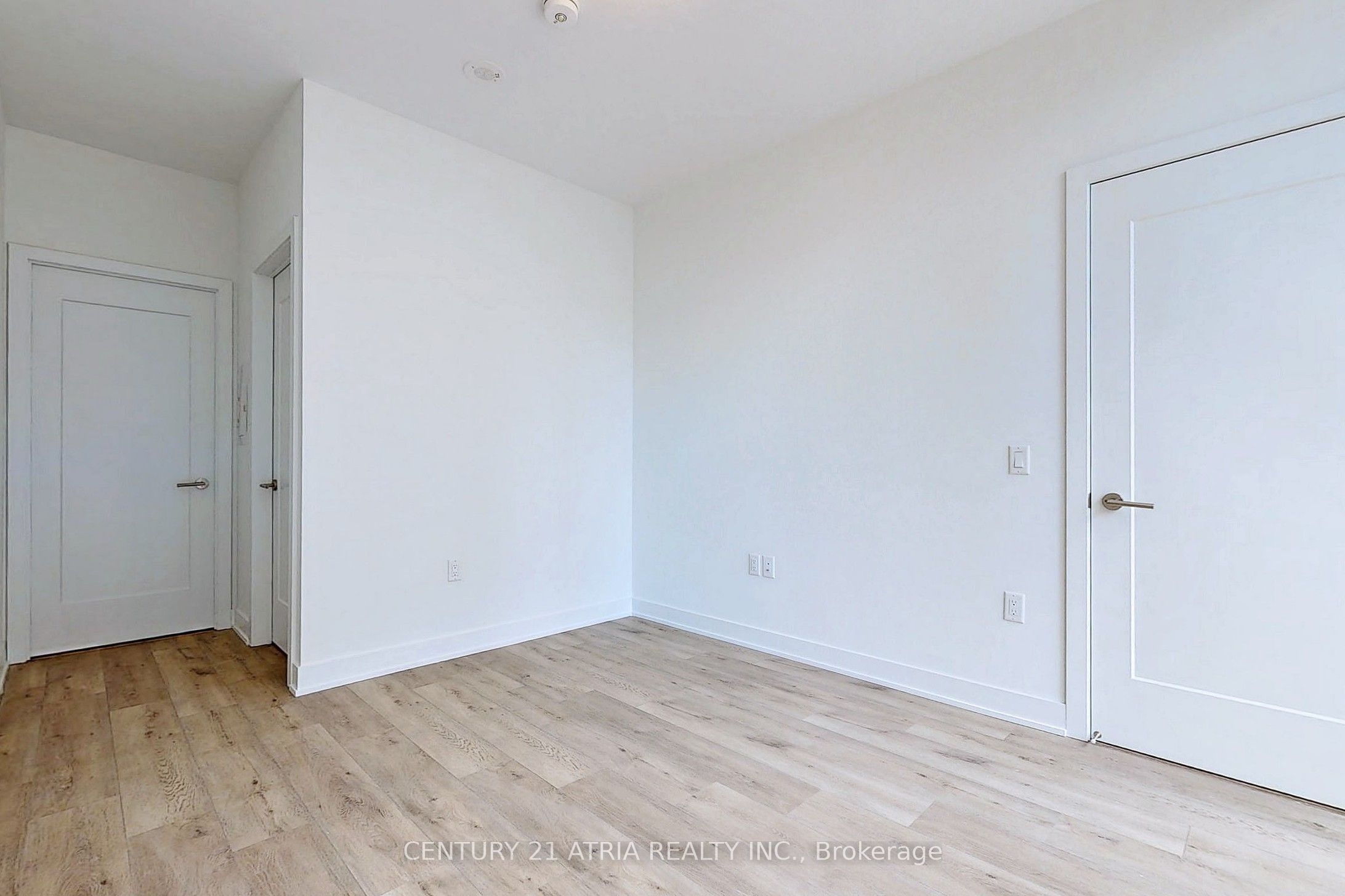 585 Bloor Street E 420 Property Photo 22