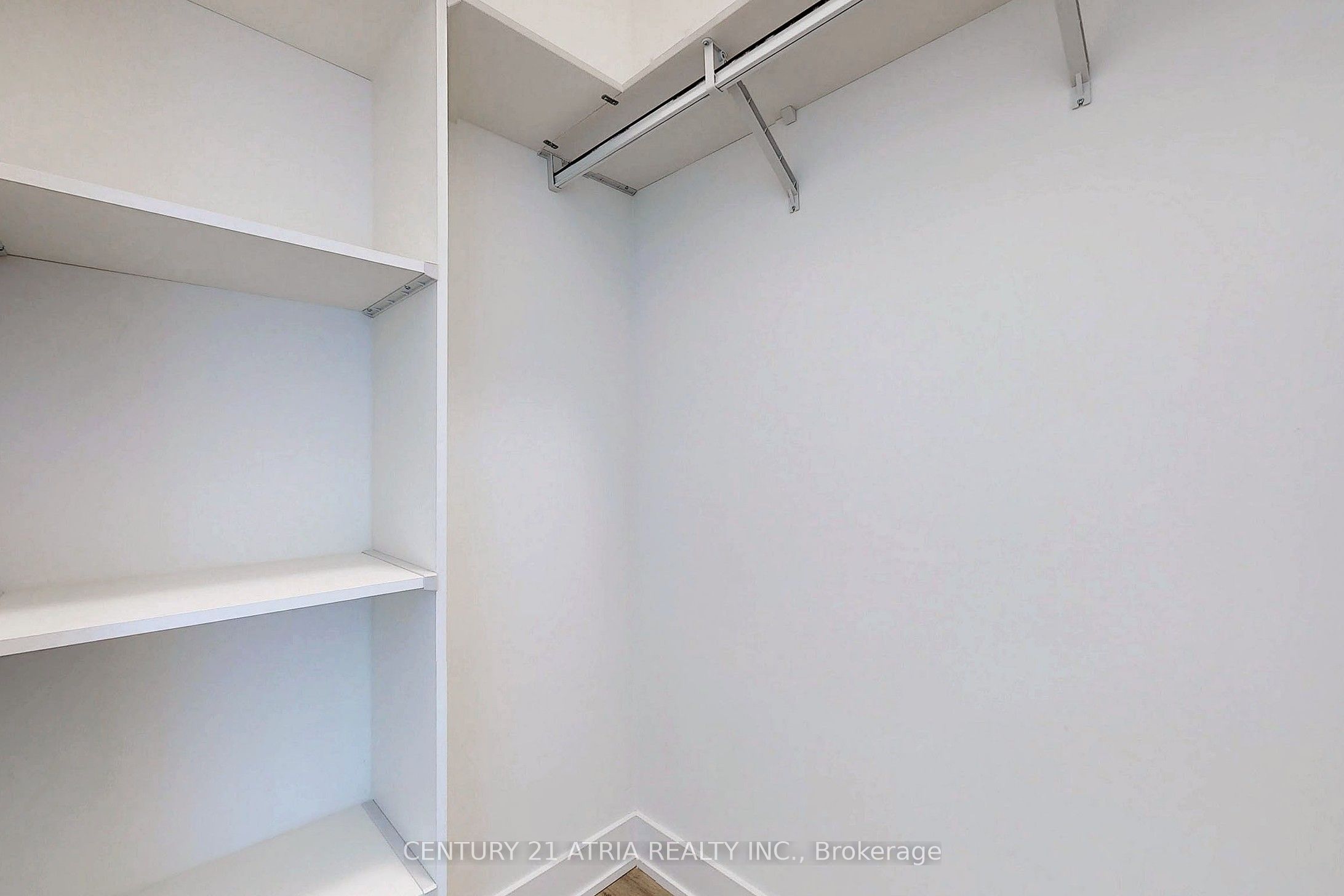 585 Bloor Street E 420 Property Photo 23
