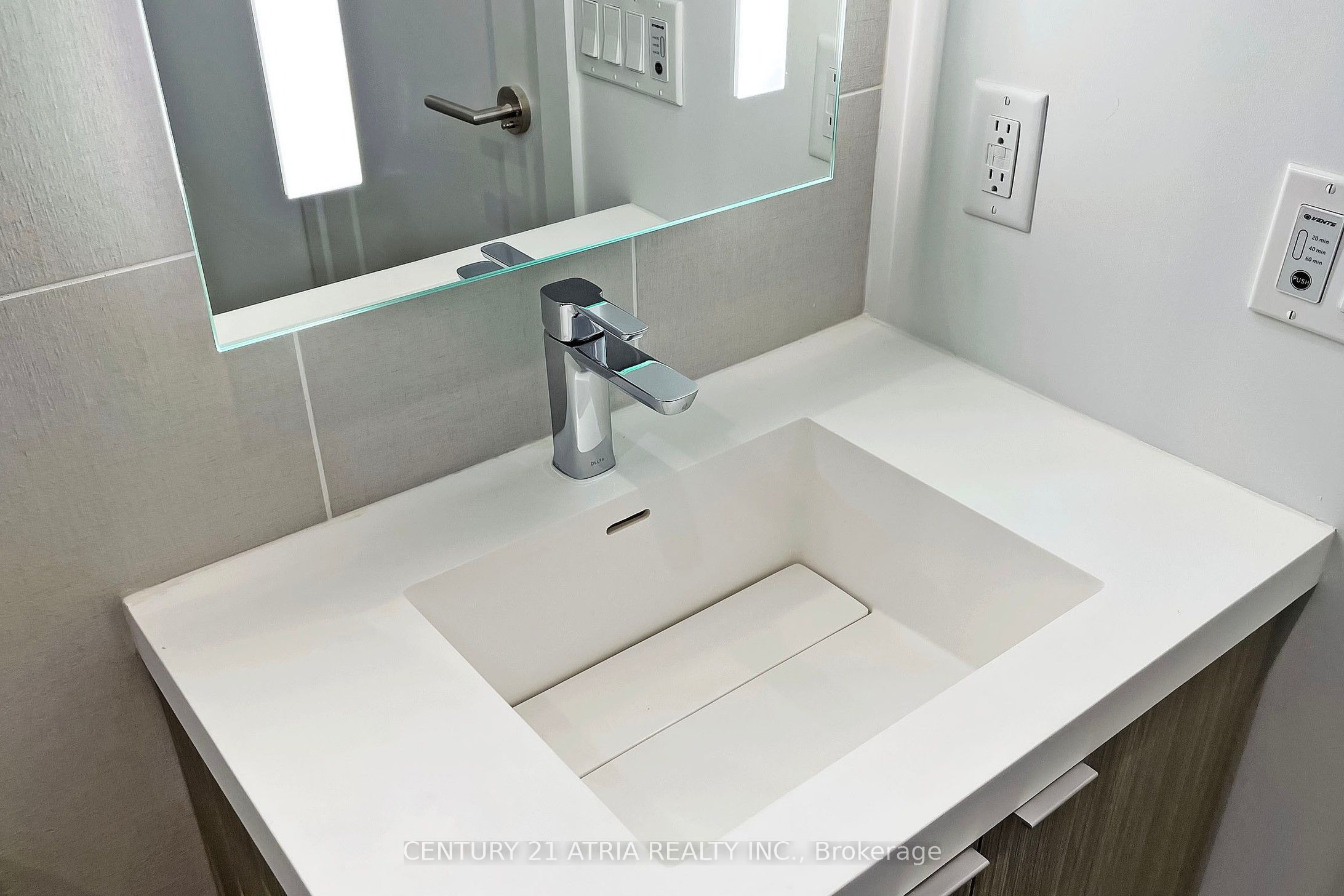 585 Bloor Street E 420 Property Photo 25