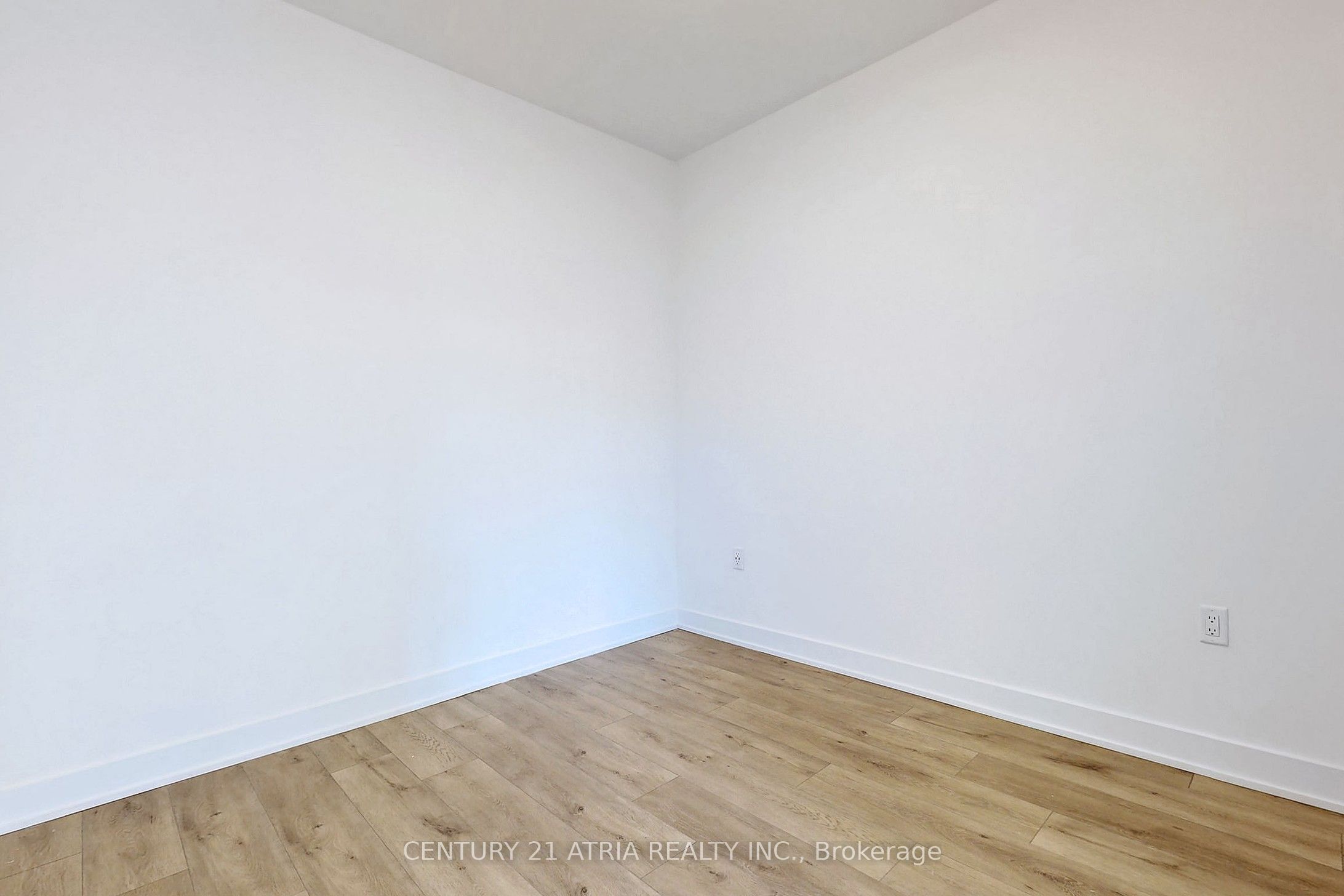 585 Bloor Street E 420 Property Photo 26