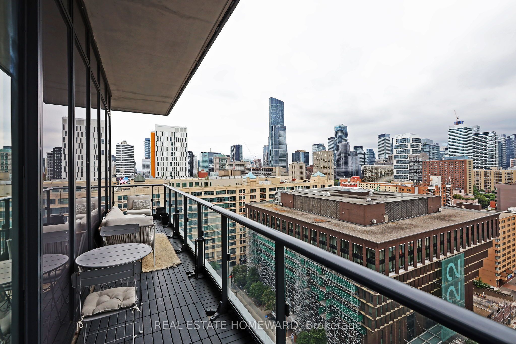 251 Jarvis Street 2006 Property Photo 20