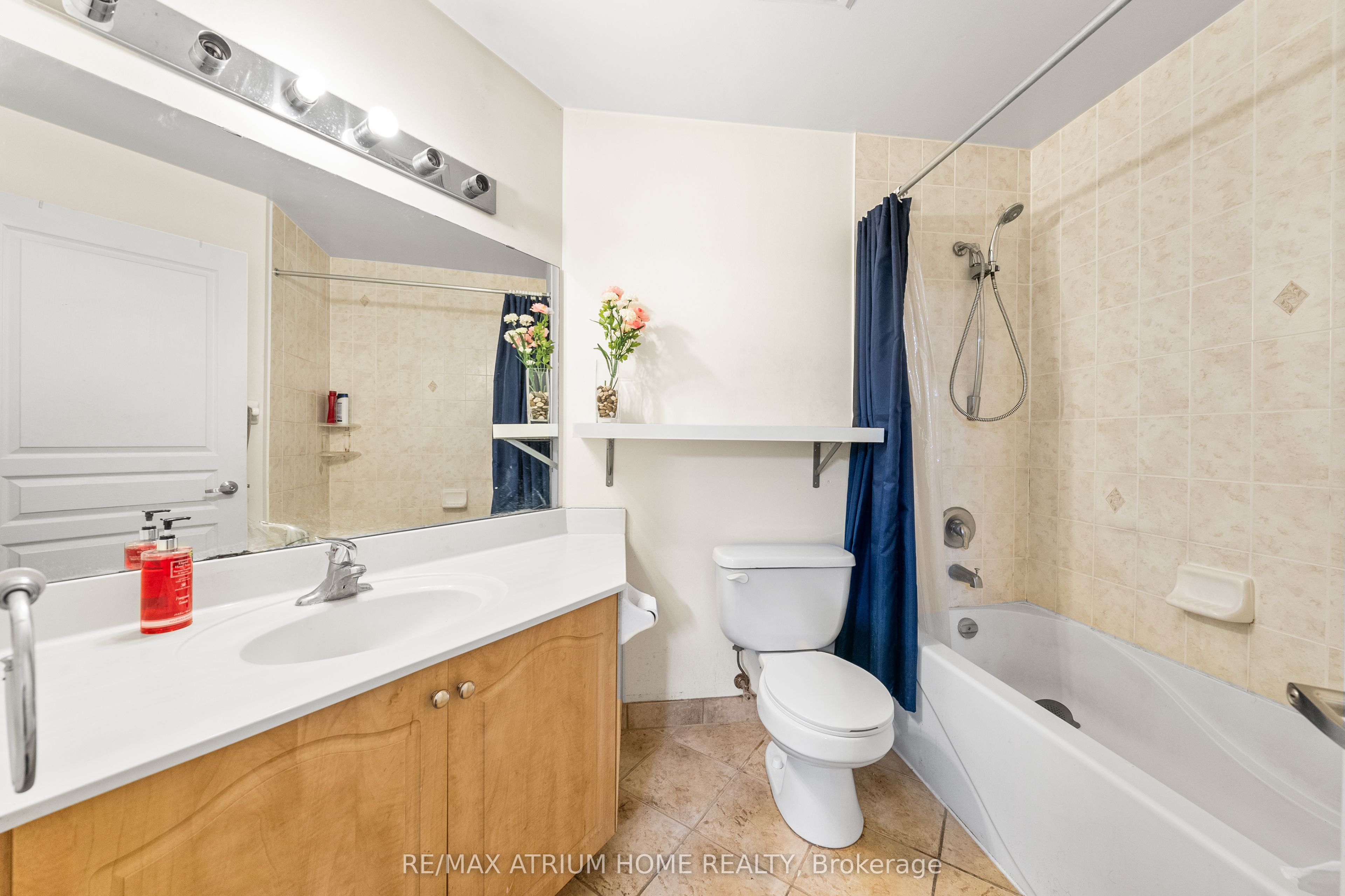 509 Beecroft Road 317 Property Photo 13