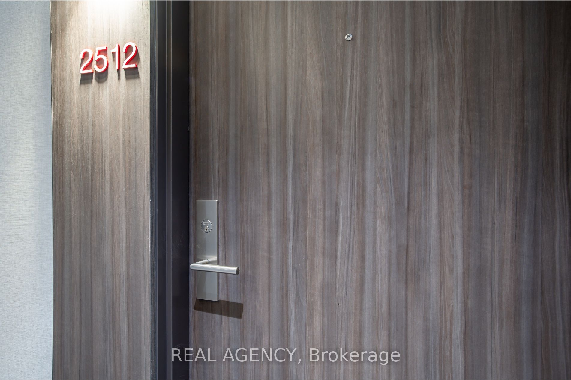 185 Roehampton Avenue 2512 Property Photo 9