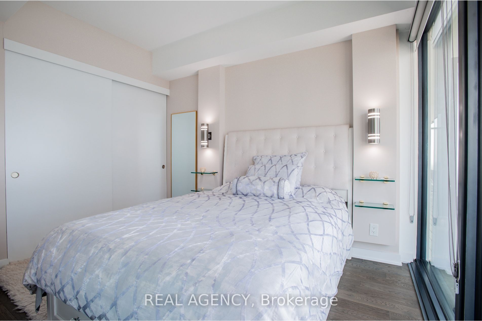 185 Roehampton Avenue 2512 Property Photo 21