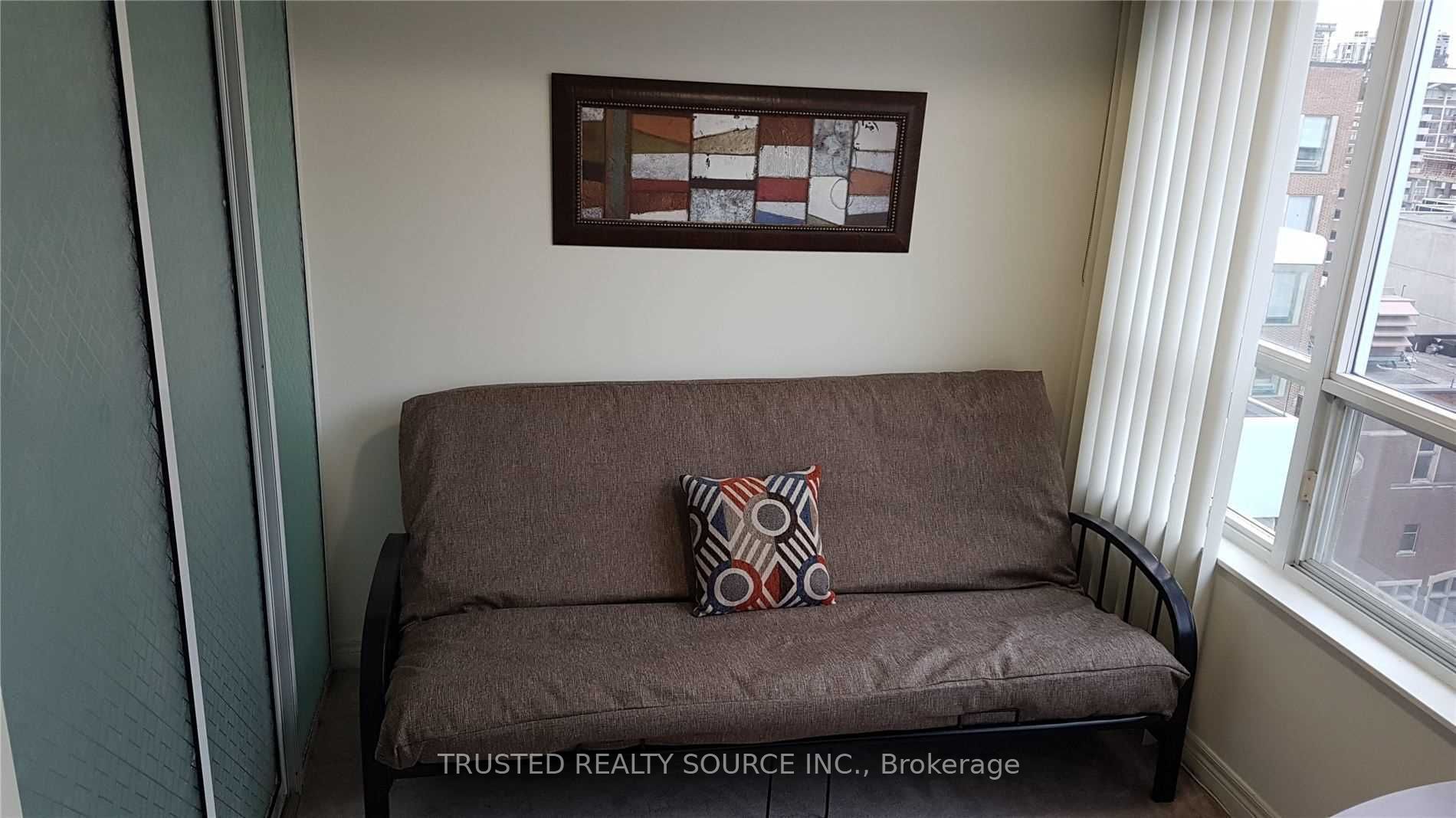 43 Eglinton Avenue E 1808 Property Photo 14