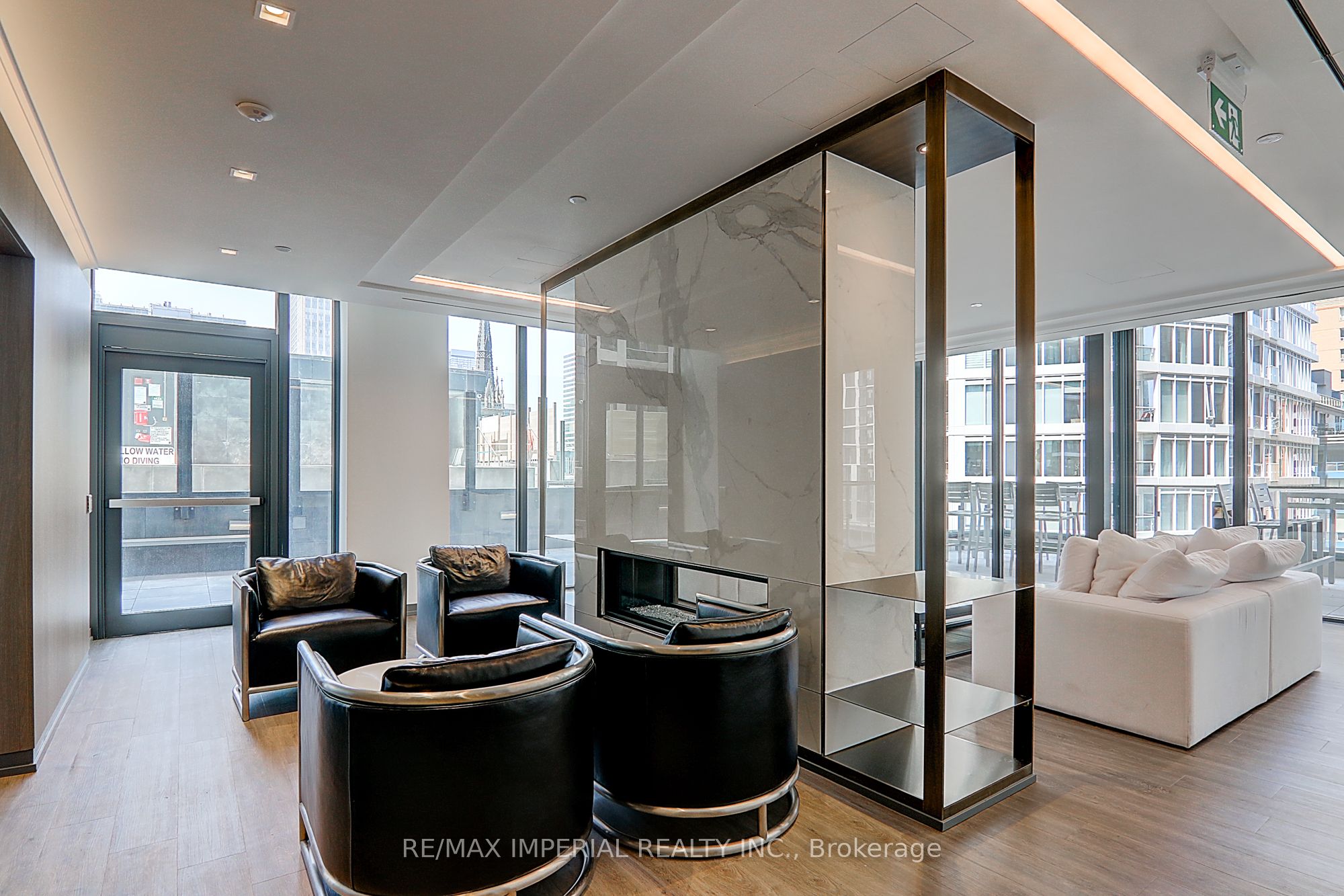 77 Shuter Street 710 Property Photo 45