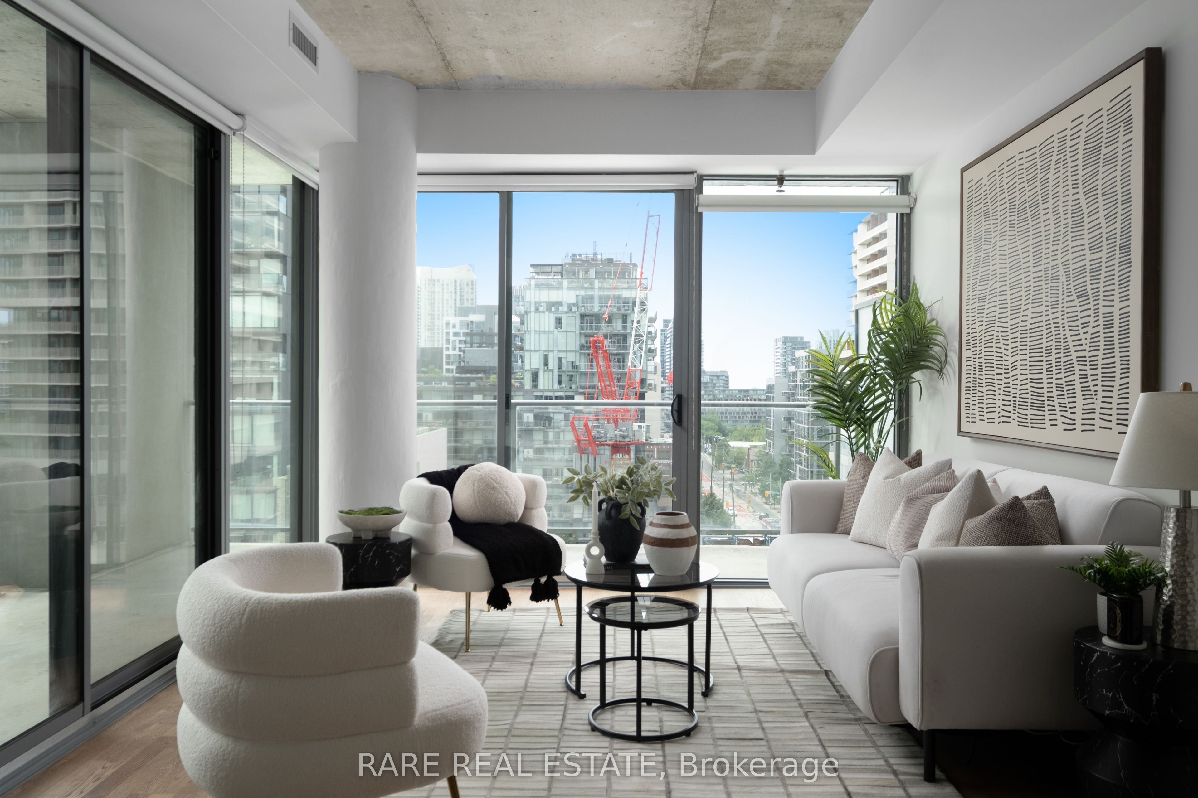 95 Bathurst Street 919 Property Photo 7