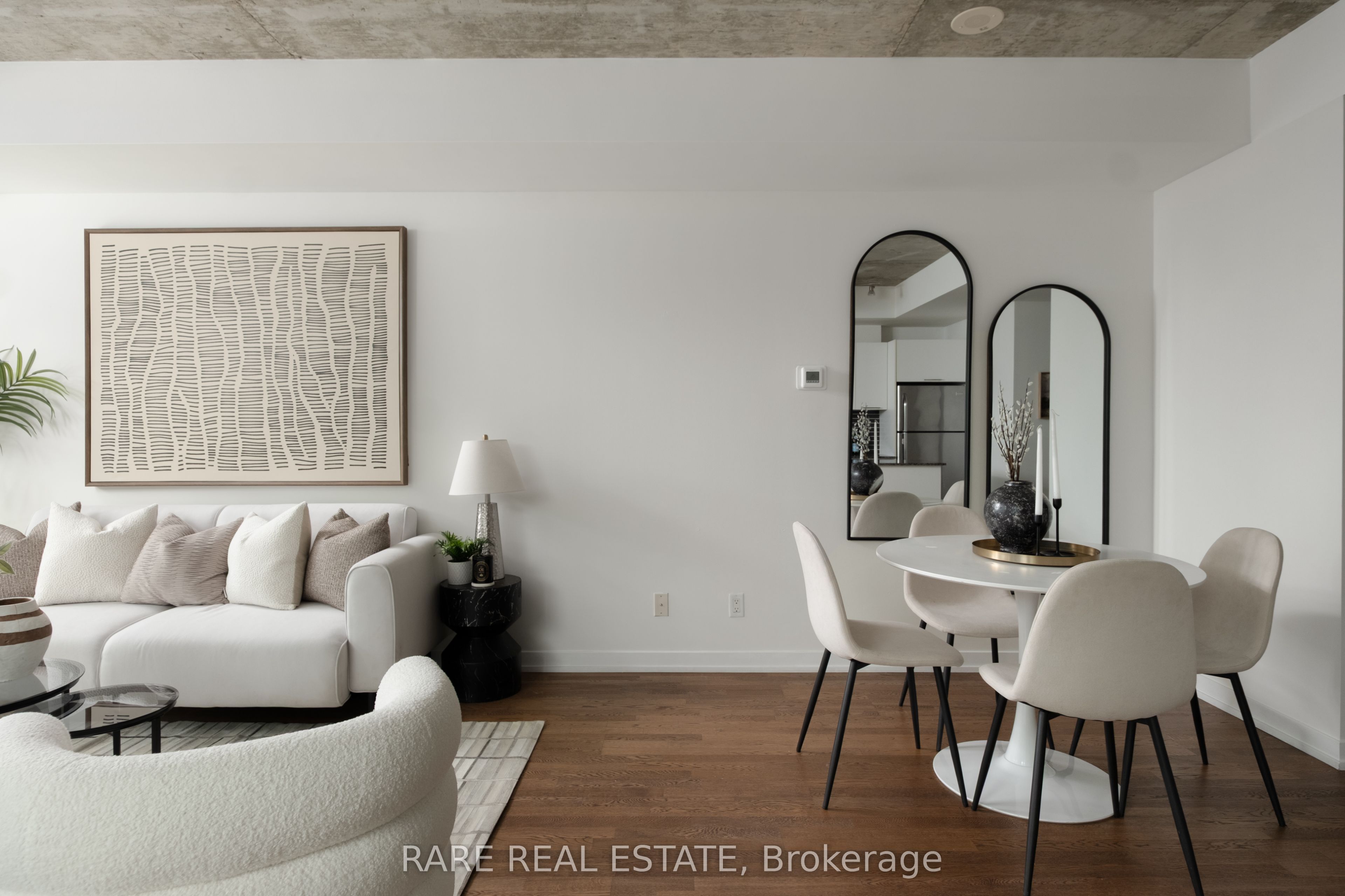 95 Bathurst Street 919 Property Photo 10