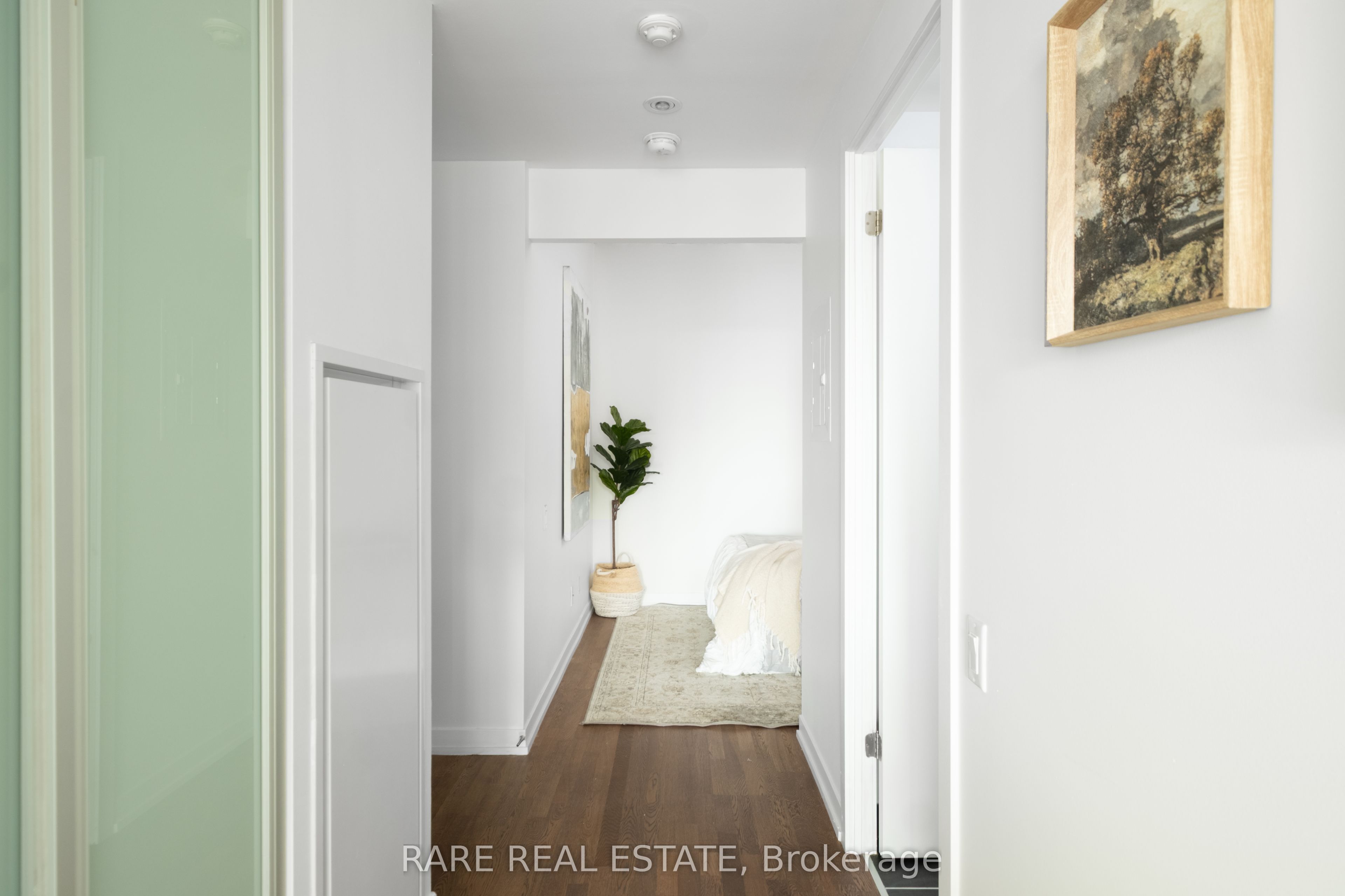 95 Bathurst Street 919 Property Photo 17